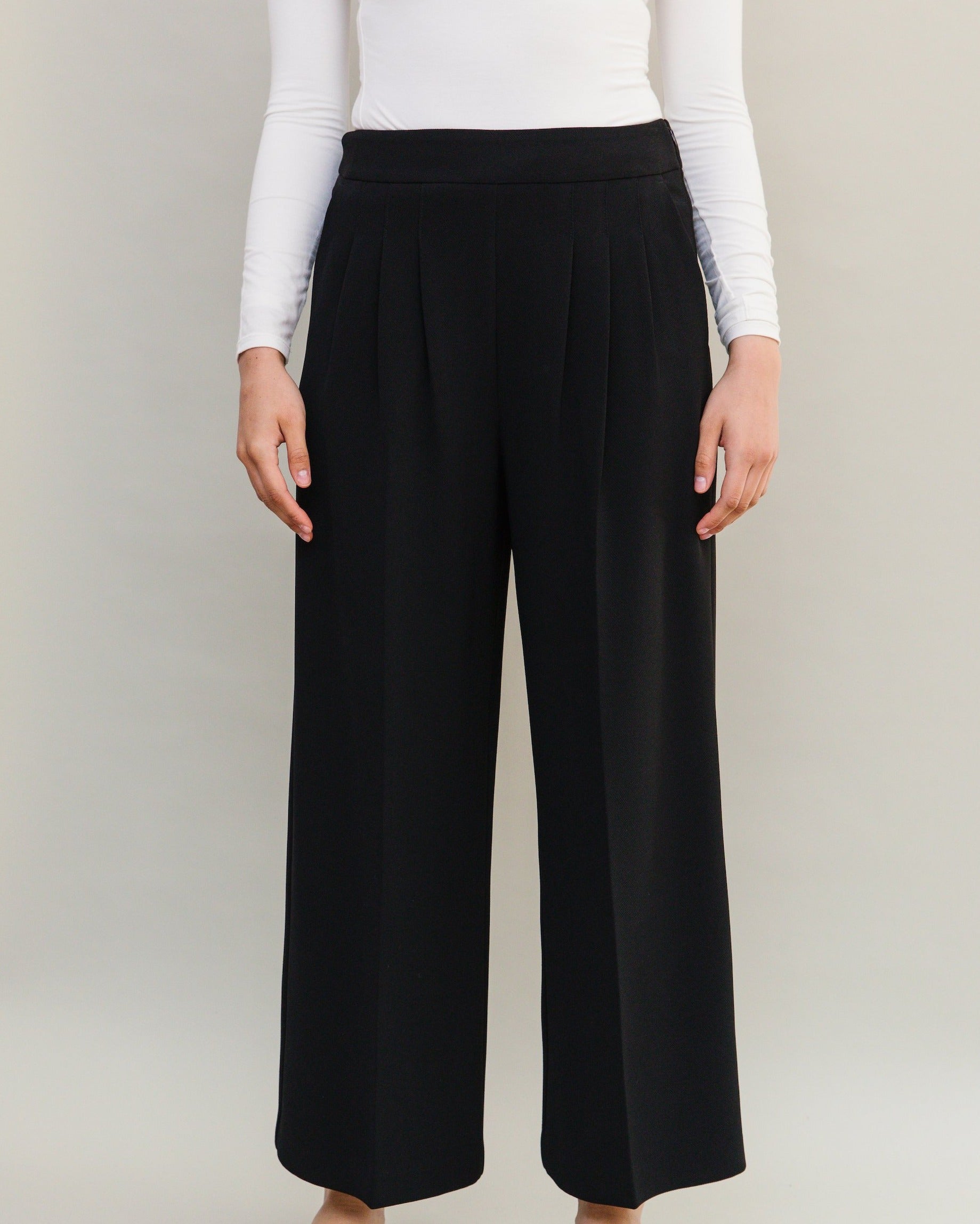 Black wide leg Trousers